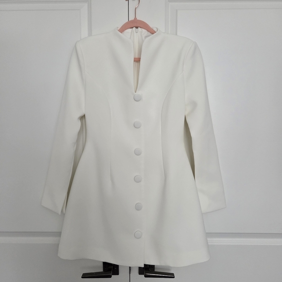 Dress - Picture 5 of 11